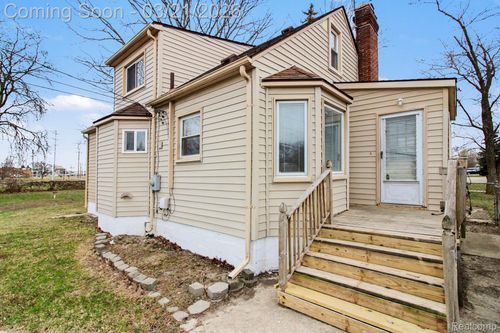 20190 Northline Rd, Taylor, MI, 48180-4725 | Card Image