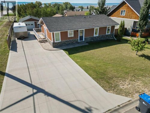1701 87 Ave, Dawson Creek, BC, V1G0B2 | Card Image
