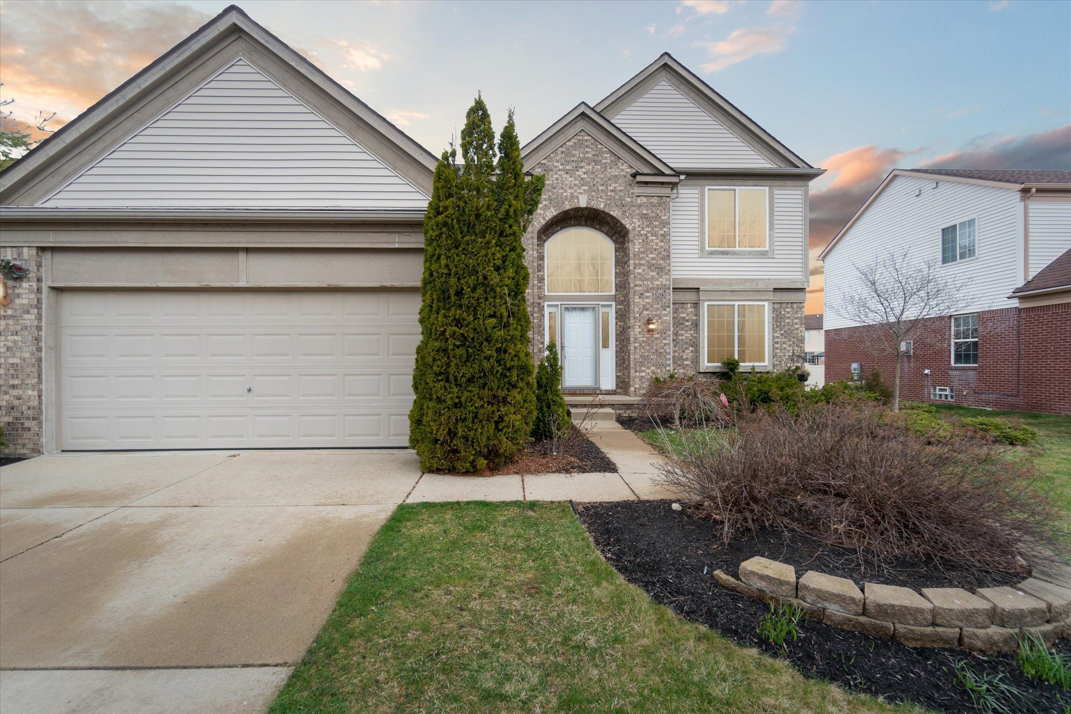 Lilly Dr, Ypsilanti, MI 48197