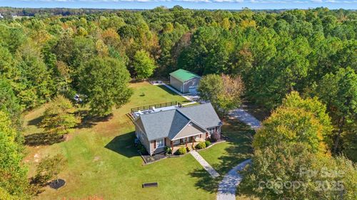 1240 Beamguard Rd, Clover, SC, 29710-8483 | Card Image