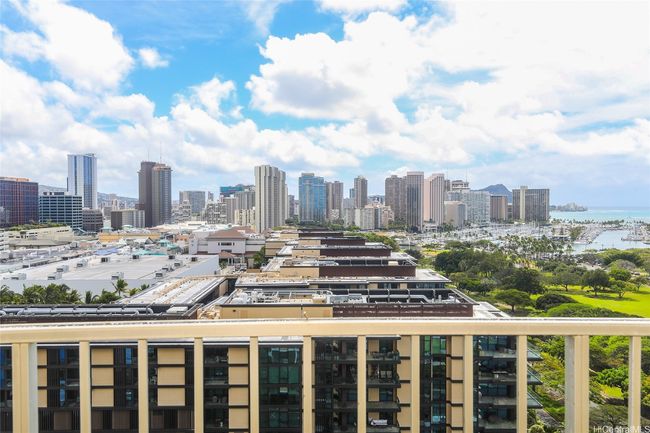 APT-1904 - 1350 Ala Moana Blvd, Condo with 2 bedrooms, 2 bathrooms and 1 parking in Honolulu HI | Image 5