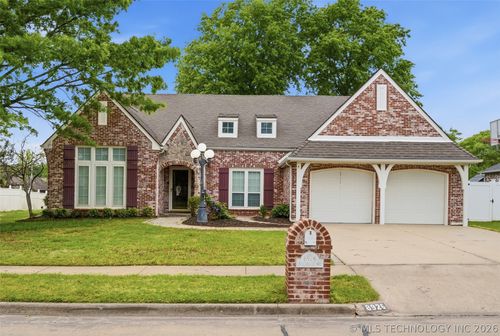 8926 N 130th East Ave, Owasso, OK, 74055-4749 | Card Image