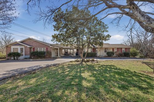 123 Savely Dr, Hendersonville, TN, 37075-3132 | Card Image