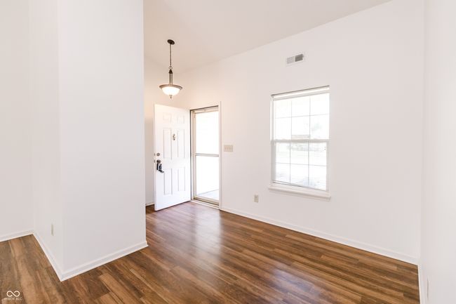 This home is move-in ready for you! | Image 4