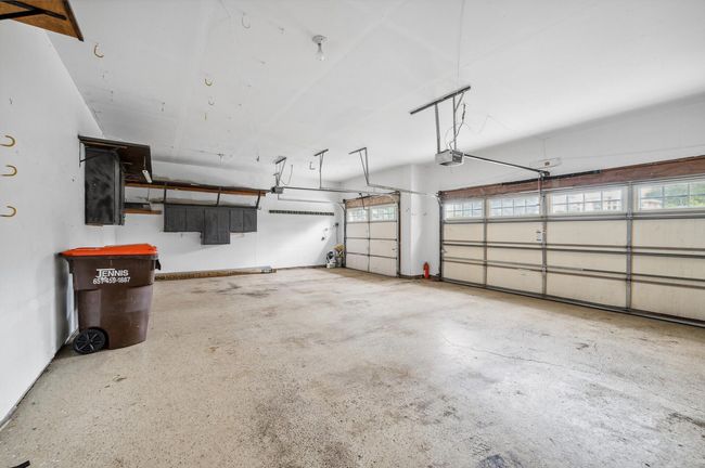 Extra large 3 car insulated garage | Image 20