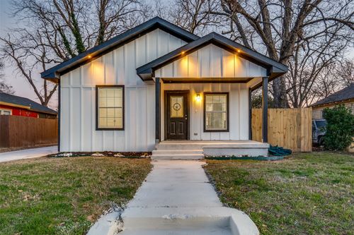 3242 Pine St, Dallas, TX, 75215-3950 | Card Image