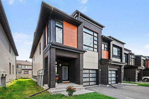 523 Triangle St, Stittsville, ON, K2V0M7 | Card Image