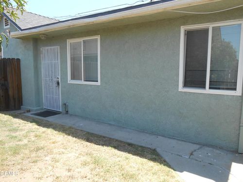 225 Brett Way, Santa Paula, CA, 93060-3644 | Card Image