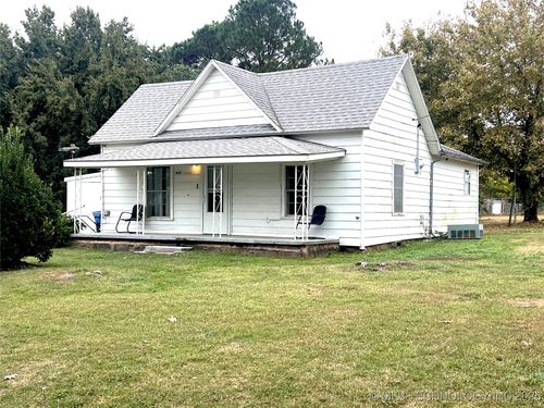 420 S Taylor St, Kiowa, OK, 74553-5232 | Card Image