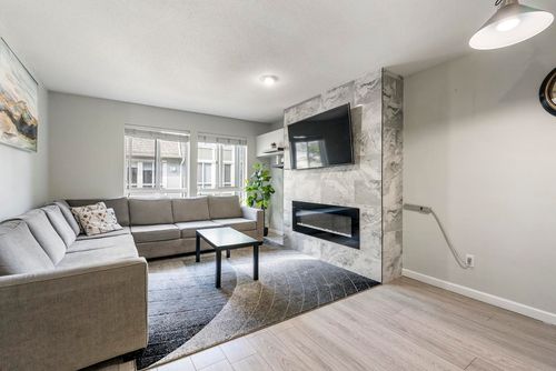 36-16388 85 Ave, Surrey, BC, V4N5G2 | Card Image