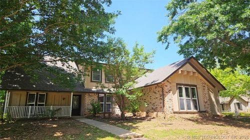 100 Yuma Ct, Broken Arrow, OK, 74011-6846 | Card Image