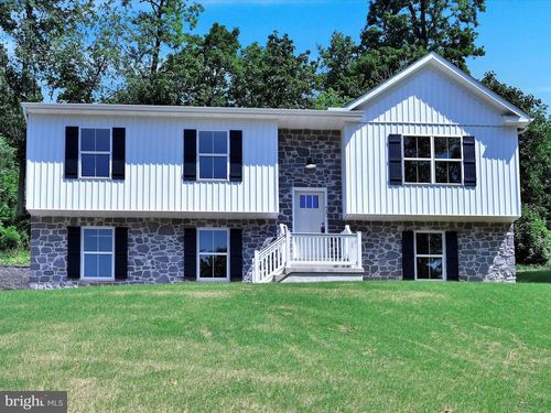 520 Betty Ln, COLUMBIA, PA, 17512-9535 | Card Image