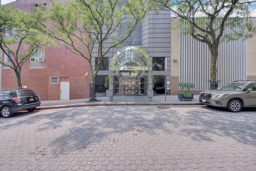 3435-530 E 76th Street, New York, NY, 10021 | Card Image