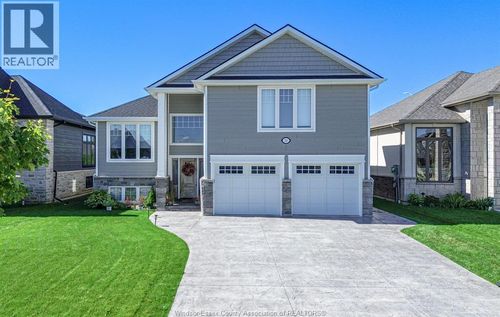 210 Summer St, Belle River, ON, N8L0G6 | Card Image