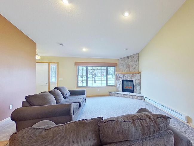 214 Linden Ave W Winsted MN 55395 USA-004-011-family room front entry-MLS_Size.jpg | Image 4