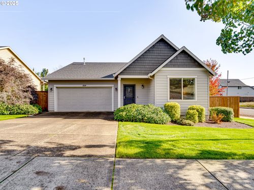 164 Sw Mallard St, McMinnville, OR, 97128-8305 | Card Image