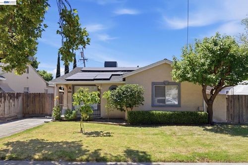 1330 W Park St, Stockton, CA, 95203 | Card Image