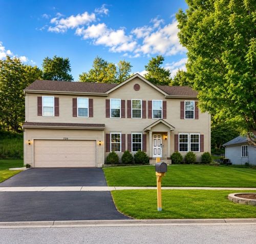 720 Ridge Dr, Marengo, IL, 60152-3381 | Card Image