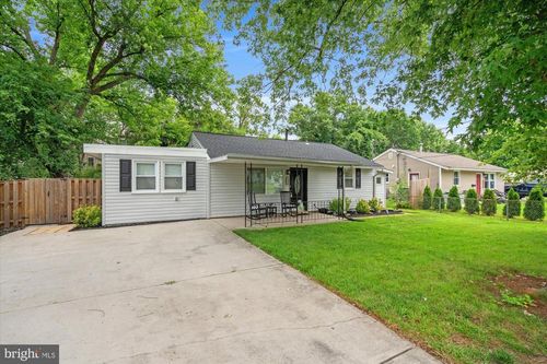 3908 Elmwood Dr, ALEXANDRIA, VA, 22303-1135 | Card Image