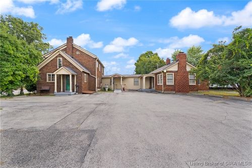 1302 10th St, Jeffersonville, IN, 47130-4231 | Card Image