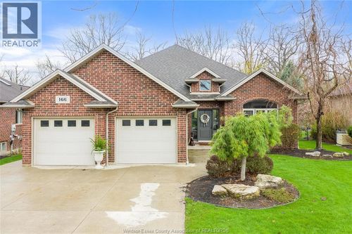 166 Woodycrest Ave, Kingsville, ON, N9Y0A4 | Card Image