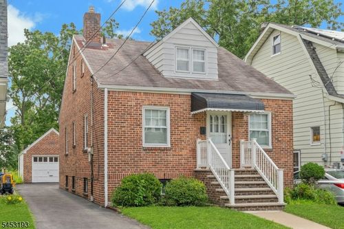 30 Menzel Ave, Maplewood, NJ, 07040-3308 | Card Image