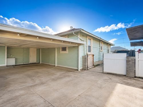 677 Linekona Pl, Wailuku, HI, 96793-1412 | Card Image
