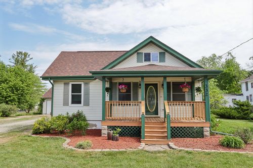 332 E Madison Avenue, Milton, WI, 53563-1300 | Card Image