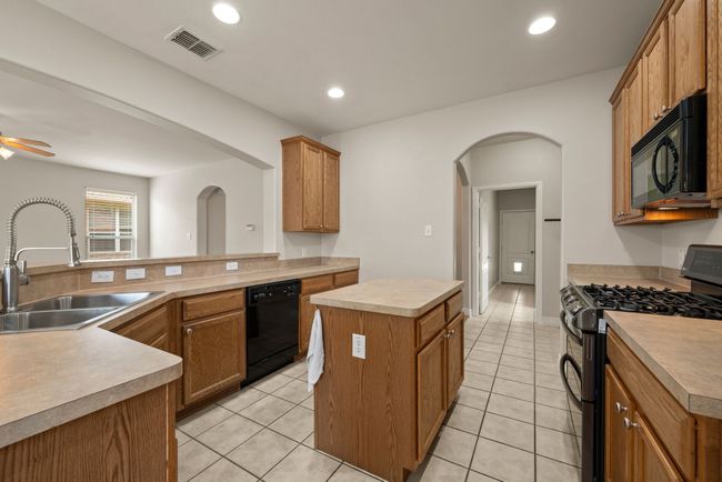 361 Conroe Cir, House other with 3 bedrooms, 3 bathrooms and null parking in Argyle TX | Image 15