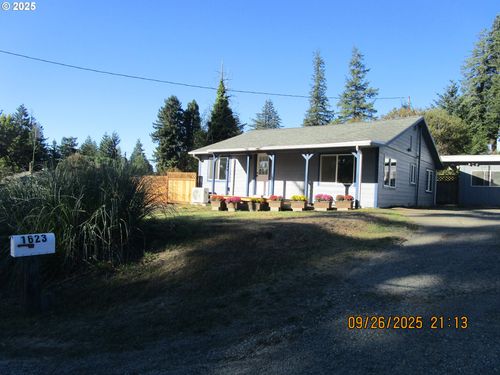 1623 N Fir St, Coquille, OR, 97423-1050 | Card Image