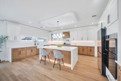 2497 Balsam Ave, East Meadow, NY, 11554-4209 | Card Image