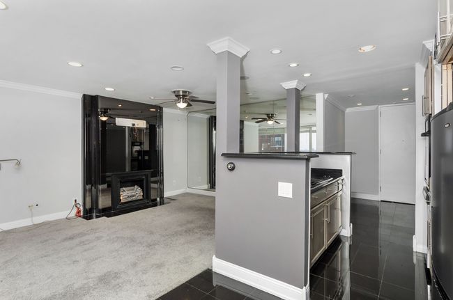 APT-1811 - 8200 E Jefferson Ave, Condo with 1 bedrooms, 1 bathrooms and null parking in Detroit MI | Image 13