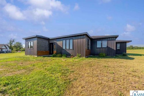 20355 Cedar Lake Trl, Morristown, MN, 55052-5066 | Card Image