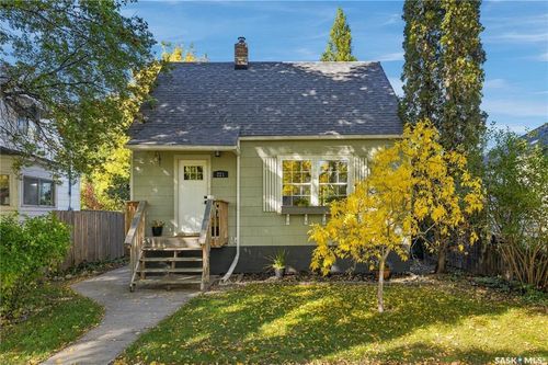 221 Elm Street, Saskatoon, SK, S7J0G8 | Card Image