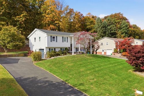 30 S Lilburn Drive, Haverstraw, NY, 10923 | Card Image