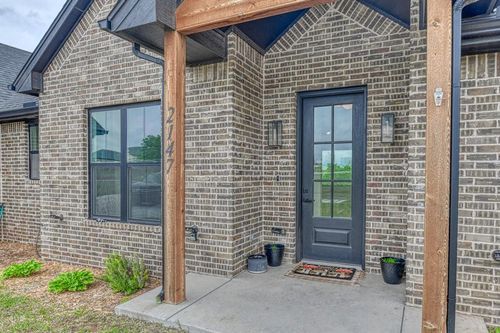 2147 County Street 2969, Blanchard, OK, 73010-3575 | Card Image