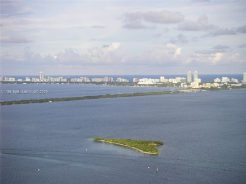 apt-5307-1750 N Bayshore Dr, Miami, FL, 33132-3221 | Card Image