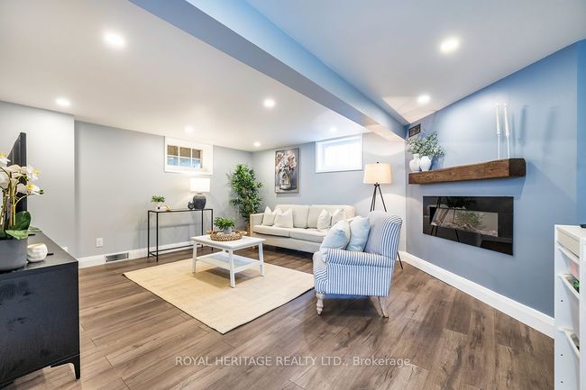 8 Forest Rd, House other with 3 bedrooms, 2 bathrooms and 4 parking in Ajax ON | Image 17