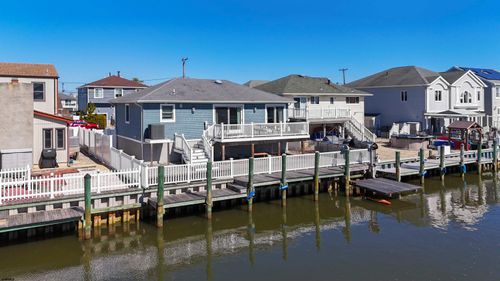 16 Clearwater Way, Toms River, NJ, 08753-2012 | Card Image