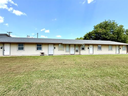 312 S B St, Davis, OK, 73030-2213 | Card Image