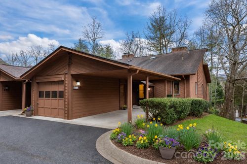 501 Woodfield Dr, Asheville, NC, 28803-4630 | Card Image