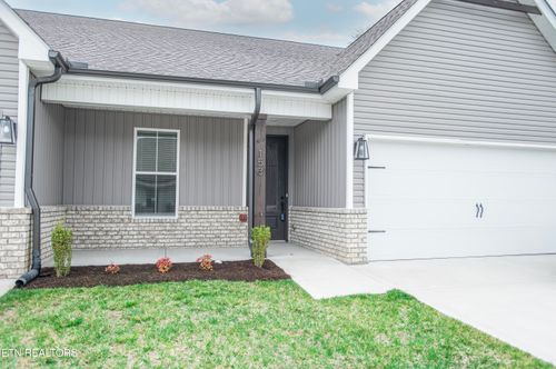 153 Elise Way, Lenoir City, TN, 37771-5030 | Card Image