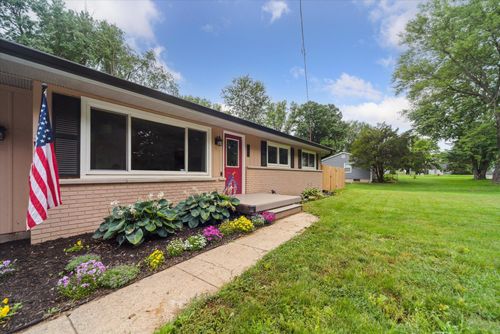 317 Circle Dr, Marshall, MI, 49068-1910 | Card Image