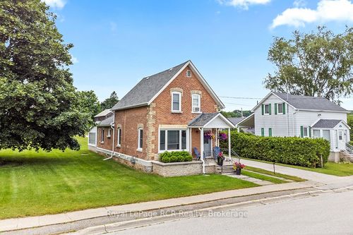 524 Scott St, Bruce, ON, N0H2T0 | Card Image
