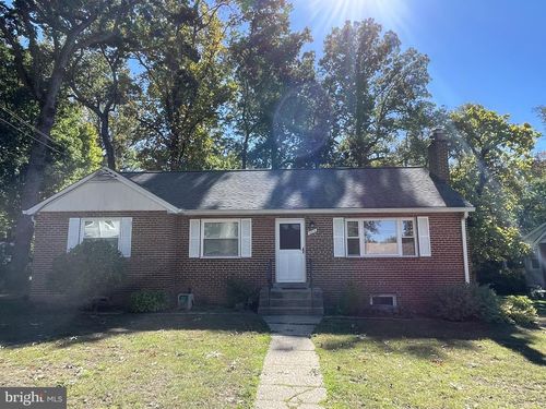 6816 29th St N, ARLINGTON, VA, 22213-1511 | Card Image