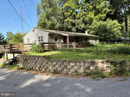 5536 Bossler Rd, ELIZABETHTOWN, PA, 17022-8707 | Card Image