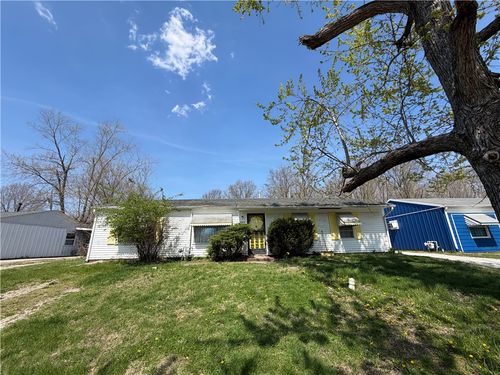 1305 Parkview Drive, Danville, IL, 61832 | Card Image