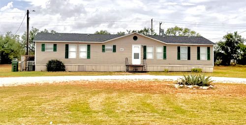 1139 Market St, Tye, TX, 79563-2543 | Card Image