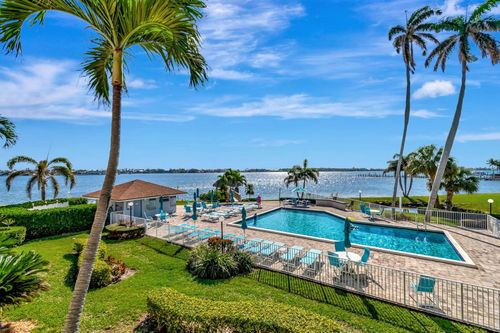 42 N Lakeshore Dr, Hypoluxo, FL, 33462-6067 | Card Image