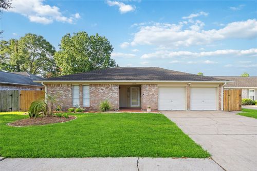 2331 Ridgemont Dr, Missouri City, TX, 77489-6009 | Card Image